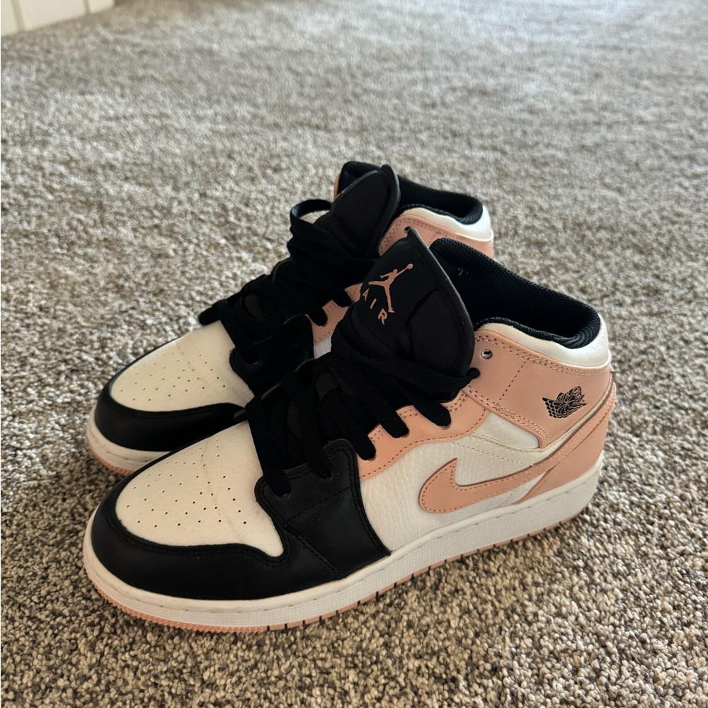 Air Jordan 1 Mid Black Pink Sneakers
